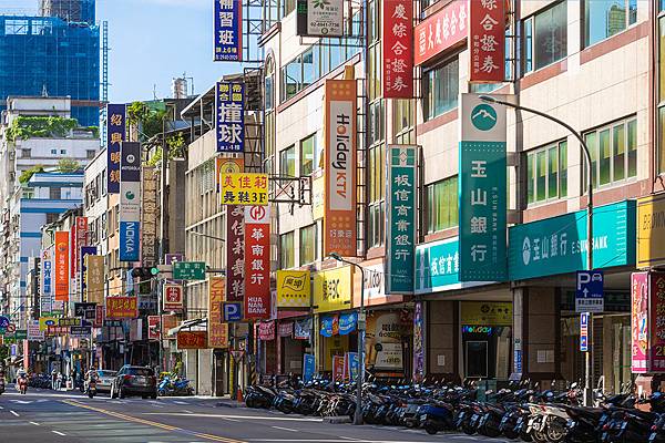 南勢角捷運250米｜南山大苑｜雙和市中心，10分鐘到古亭（內