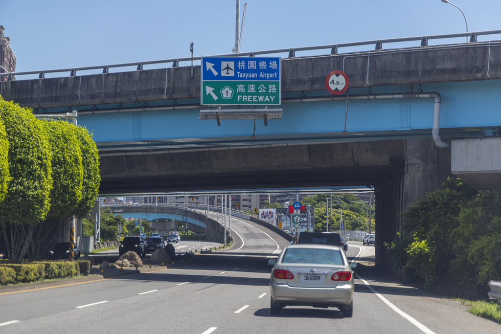 君臨郡美 ｜南崁·青埔·航空城 三大商圈均約10分鐘可達｜