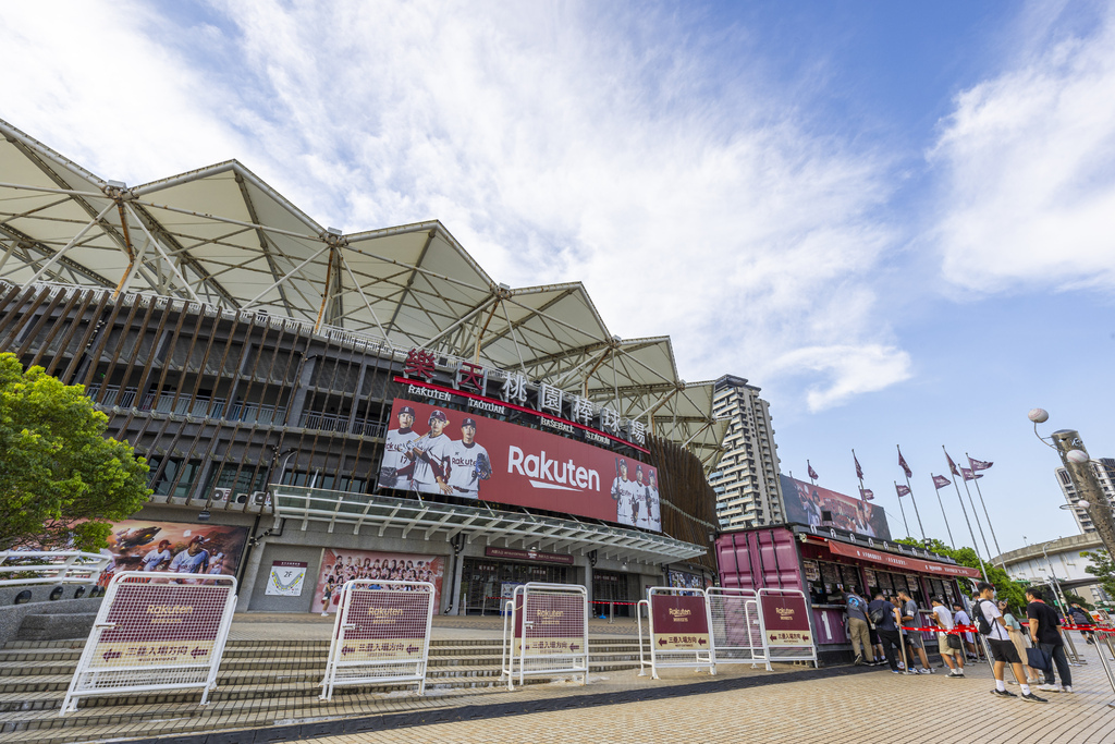 棒球場.jpg 棒球場.jpg