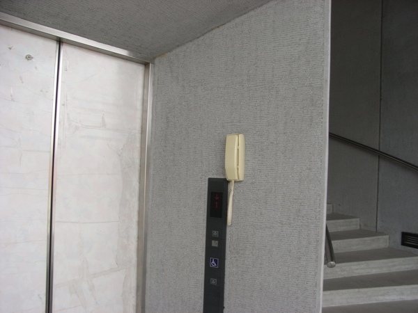又有殘障電梯 科科.JPG 又有殘障電梯 科科.JPG