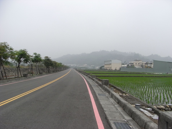 好像很遠.JPG 好像很遠.JPG