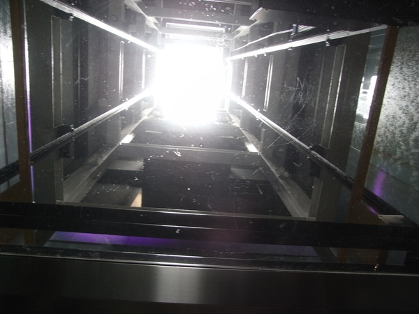 電梯.JPG 電梯.JPG