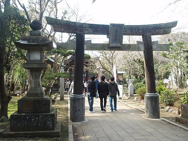 江島神社奧津宮.JPG