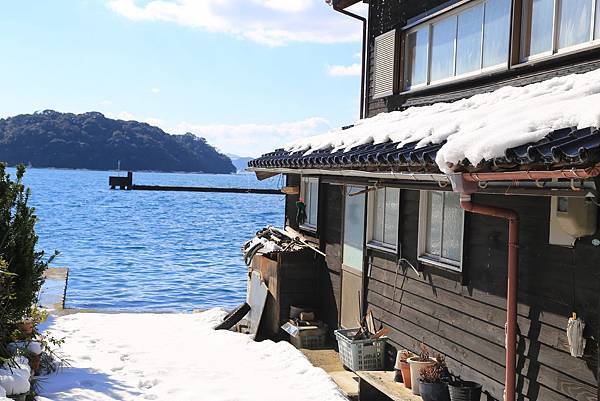 伊根船屋群