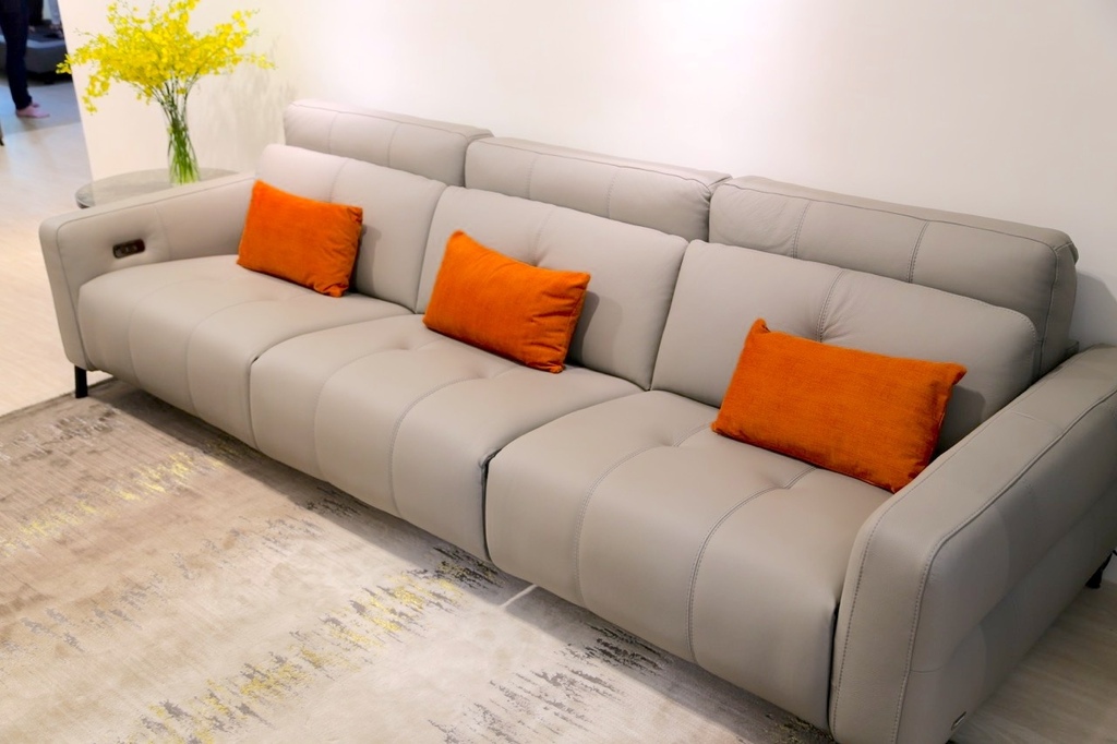 IMG_3597 Large.jpeg IMG_3597 Large.jpeg