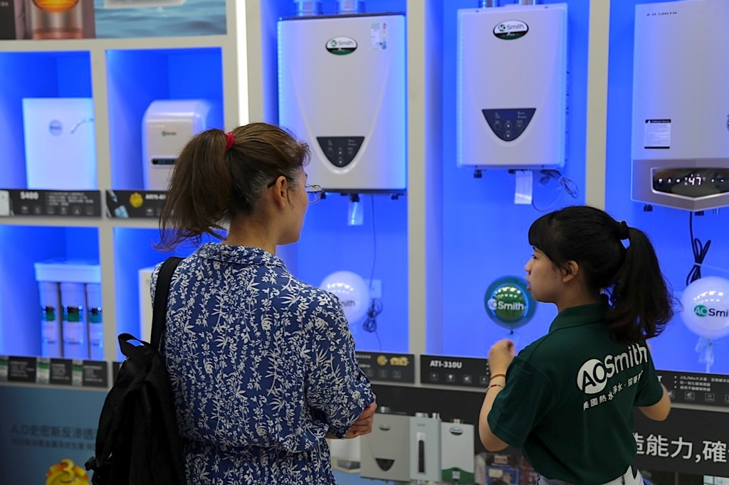 熱水器推薦》安全標配一氧化碳偵測器的精鋼系列瓦斯熱水器 A.