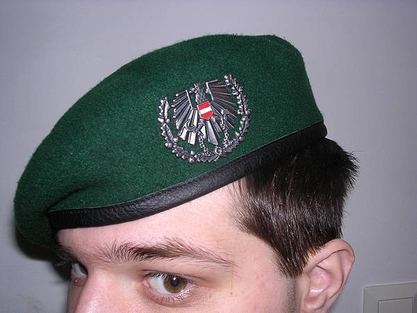 Austria-GreenBeret.jpg Austria-GreenBeret.jpg
