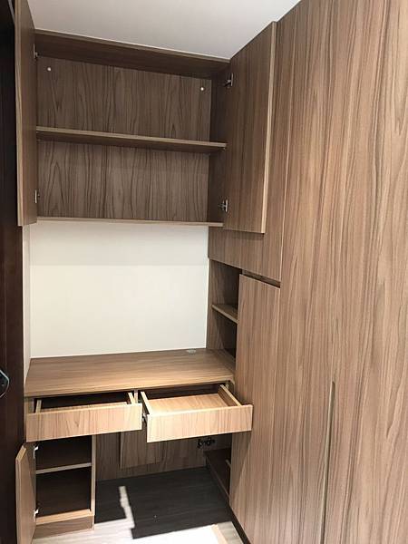 S__27082827 S__27082827