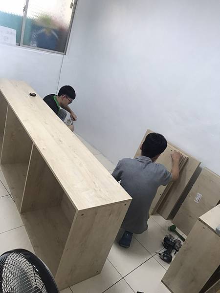 台中系統櫃推薦設計-房間小沒位走東西無處藏無限收納功能 台中系統櫃推薦設計-房間小沒位走東西無處藏無限收納功能