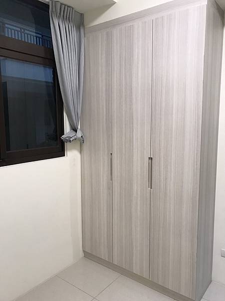 台中系統櫃設計推薦-衣櫃收納技巧大公開!從設計下手解決萬年收 台中系統櫃設計推薦-衣櫃收納技巧大公開!從設計下手解決萬年收