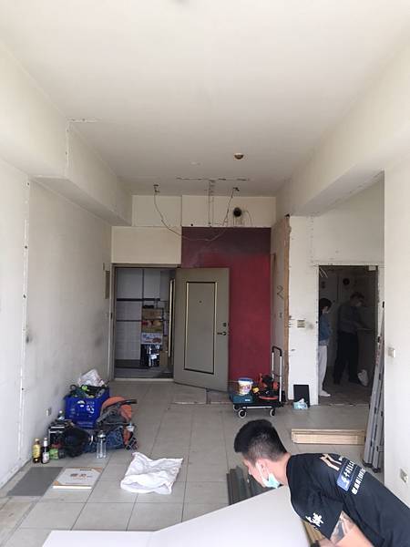 台中系統櫃設計推薦 - 掌握玄關鞋櫃/屏風櫃深度，這樣規劃最