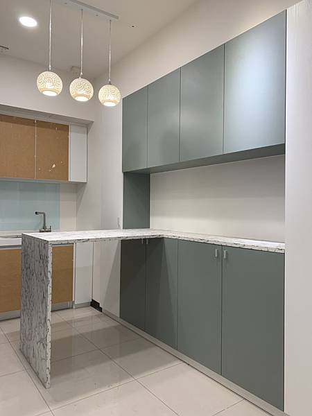 台中系統櫃設計推薦 - 溫柔莫蘭迪 打造現代小【貓】宅 調和 台中系統櫃設計推薦 - 溫柔莫蘭迪 打造現代小【貓】宅 調和