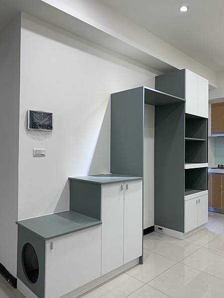 台中系統櫃設計推薦 - 溫柔莫蘭迪 打造現代小【貓】宅 調和 台中系統櫃設計推薦 - 溫柔莫蘭迪 打造現代小【貓】宅 調和