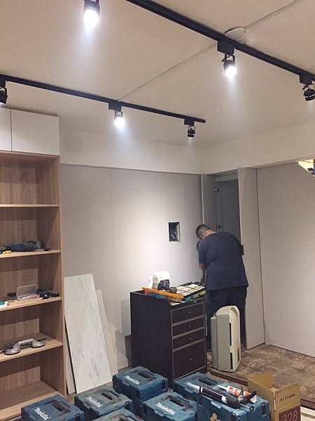 台中市將閒置的地下室空間系統櫃活化再利用 台中市將閒置的地下室空間系統櫃活化再利用