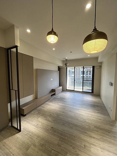 台中湯姆系統櫃,烏日同興協記系統櫃裝修,歡迎加賴免費丈量報價 台中湯姆系統櫃,烏日同興協記系統櫃裝修,歡迎加賴免費丈量報價