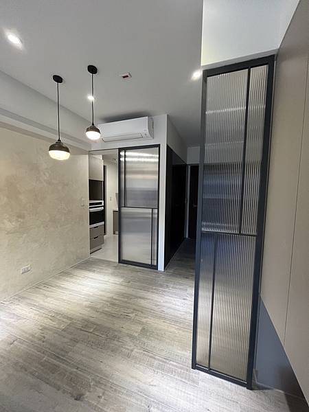 台中湯姆系統櫃,烏日同興協記系統櫃裝修,歡迎加賴免費丈量報價 台中湯姆系統櫃,烏日同興協記系統櫃裝修,歡迎加賴免費丈量報價