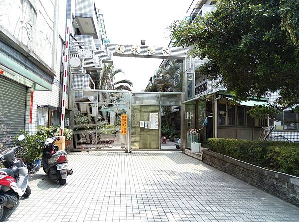 台中市太平區文林街58巷4號透天【大地城國】,屯區藝文中心小唐全省法拍屋 台中市太平區文林街58巷4號透天【大地城國】,屯區藝文中心小唐全省代標代墊