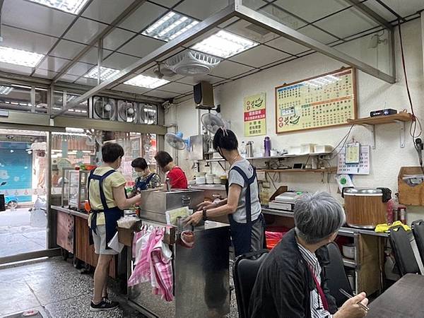 【食記】【林口舊街美食】晴光小吃 / 林口人都吃過的老字號肉