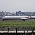 遠東航空 MD-83