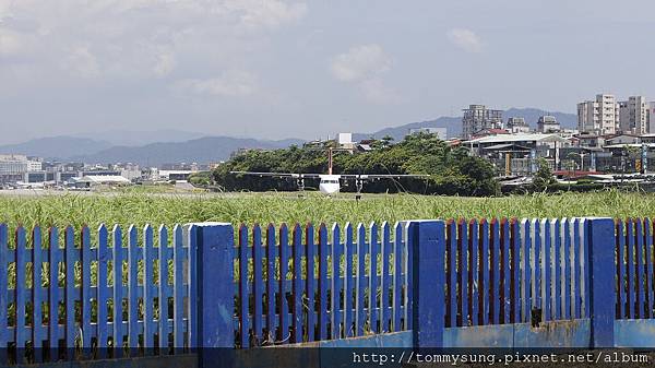 立榮航空 DHC-8-311