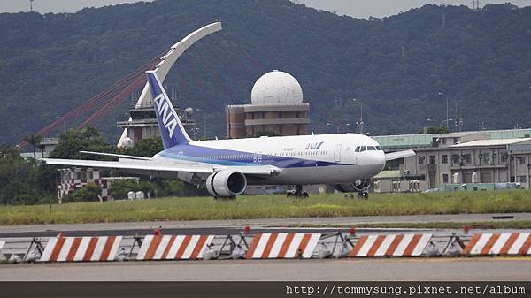 全日空 B767-300