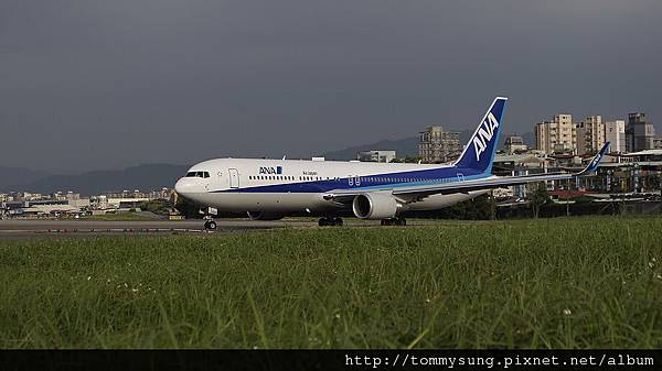 全日空 B767-300