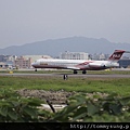 遠東航空 MD-83 (機身編號 B-28025 第一架復航飛機)