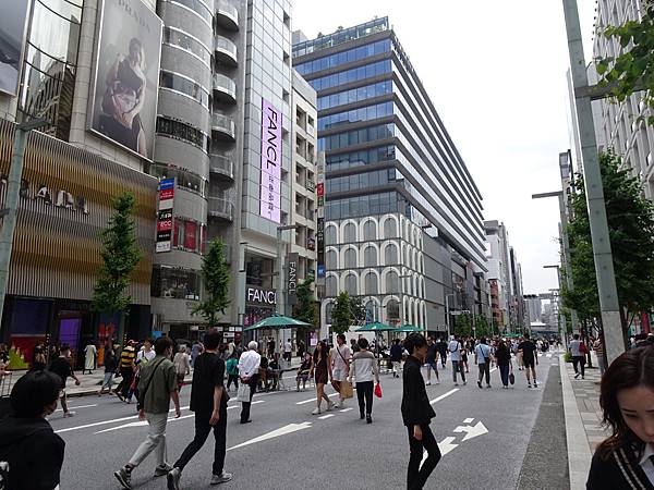 2023春 一個人的東京女子行 Day4-2 (銀座)UNI 2023春 一個人的東京女子行 Day4-2 (銀座)UNI