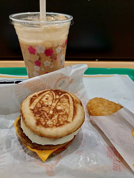 2024春 獨旅東京舞台劇行 Day1-1 搭乘虎航紅眼班機 2024春 獨旅東京舞台劇行 Day1-1 搭乘虎航紅眼班機