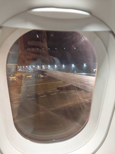 2025春 獨旅大阪舞台劇行 Day7-1 (回台)樂桃延誤 2025春 獨旅大阪舞台劇行 Day7-1 (回台)樂桃延誤