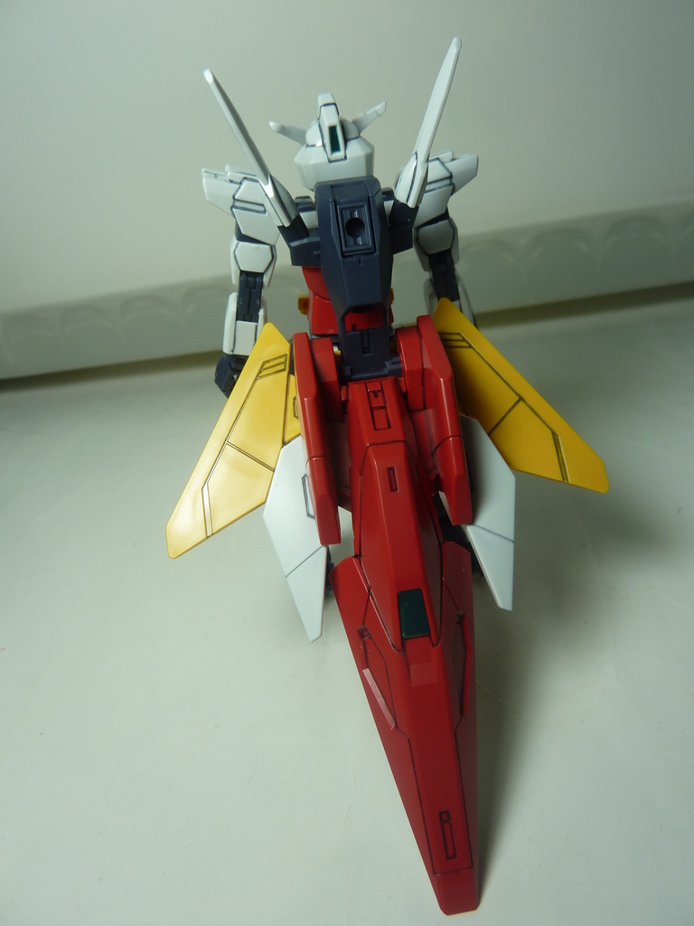 HG Uraven Gundam 天王星7式鋼彈