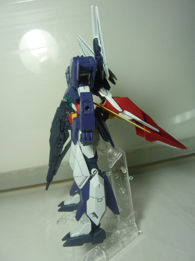 HG Uraven Gundam 天王星7式鋼彈