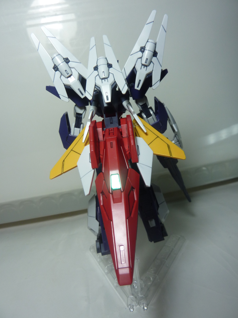 HG Uraven Gundam 天王星7式鋼彈