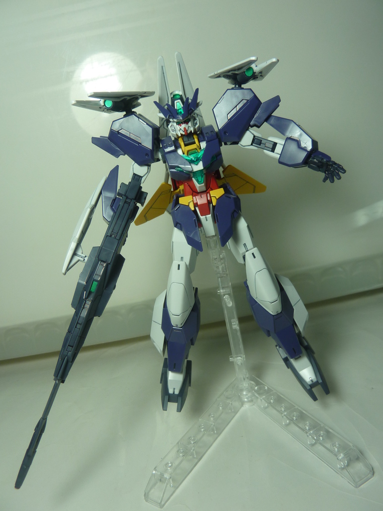 HG Uraven Gundam 天王星7式鋼彈