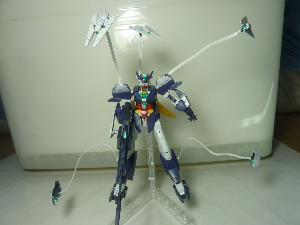 HG Uraven Gundam 天王星7式鋼彈