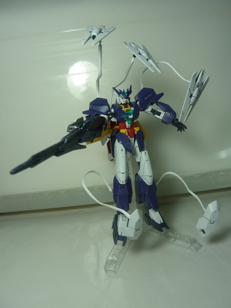 HG Uraven Gundam 天王星7式鋼彈