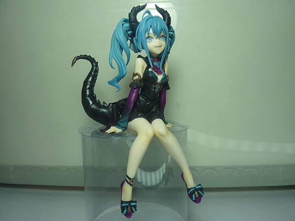 462.Furyu景品 初音未來 小惡魔 龍女 泡麵蓋