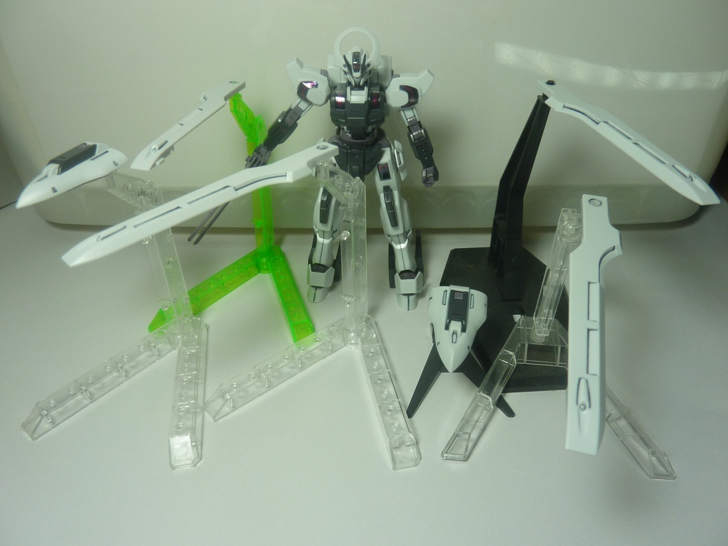 HG Gundam Schwarzette 戰騎鋼彈