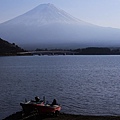 河口湖與富士山14.JPG