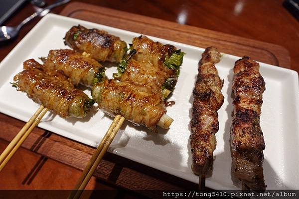 【彰化食記】糀殿 塩麴串燒店。走進百年歷史老屋品嘗串燒，一同