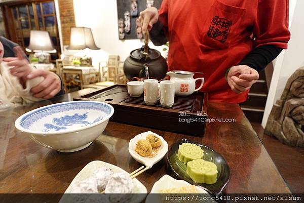 【新北瑞芳】阿妹茶樓。九份老街最佳取景處 日夜不同風情。打鐵