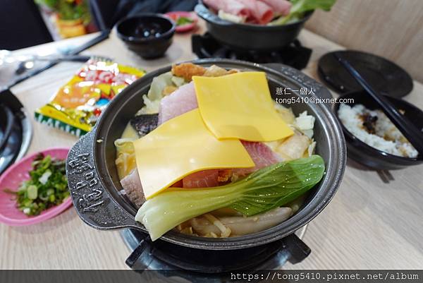 【台南佳里】億品鍋。除了飲料冰淇淋自助區無限暢飲 還有涼麵吃