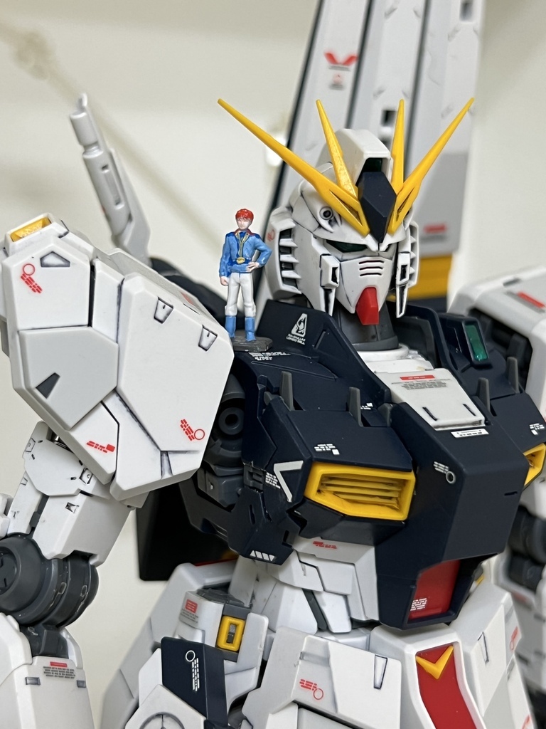 1/100 MG RX-93完工