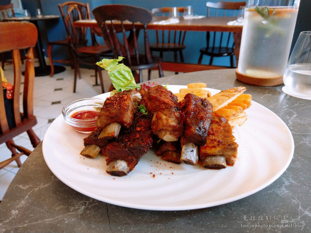 [食記] 台中 老派廚房 值得一吃的高鐵附近美食