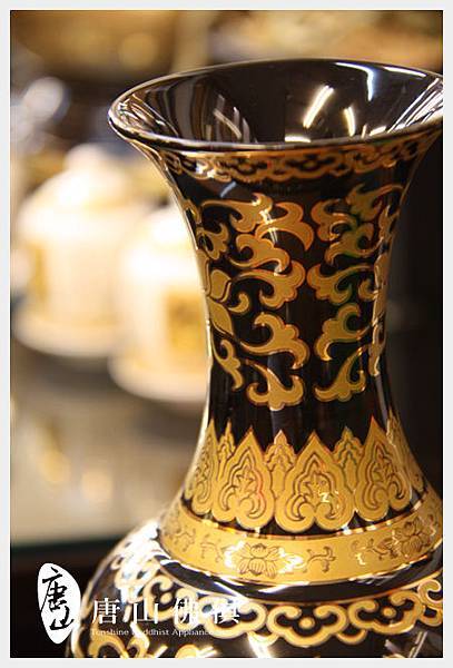 黑天球鎏金花瓶(8寸)頸部特寫
