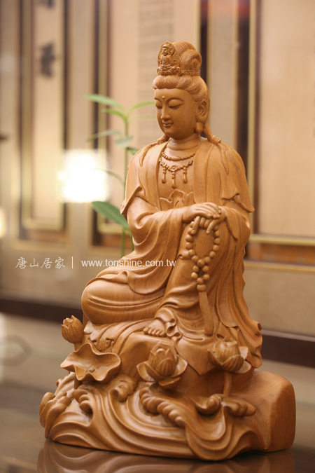 1尺3 樟木雕刻-蓮華自在觀音 1尺3 樟木雕刻-蓮華自在觀音