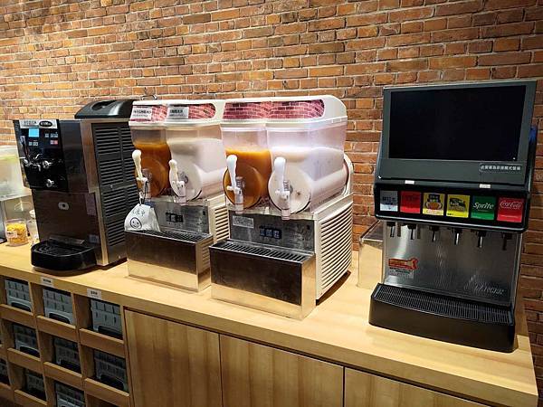 飲料機.jpg 飲料機.jpg
