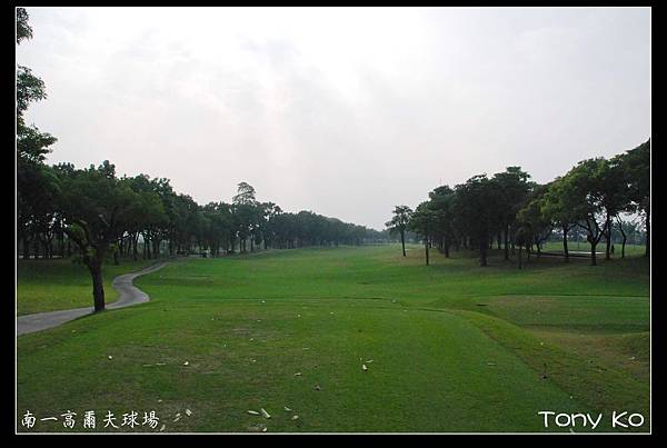 南一高爾夫球場 IN 第10洞 PAR4  391碼 難度16.JPG