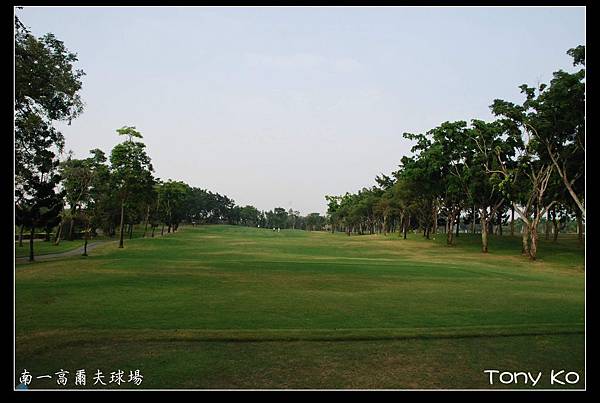 南一高爾夫球場 IN 第11洞 PAR5  544碼 難度12.JPG