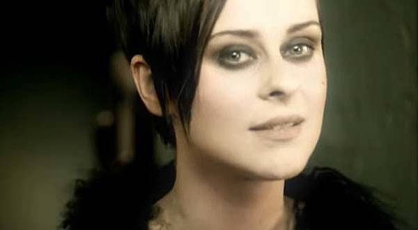 lisa-stansfield-the-real-thing-official-music-video.jpg